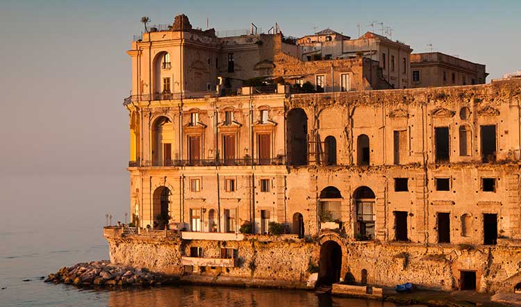 palazzo donn'anna napoli ph Andrea Scala